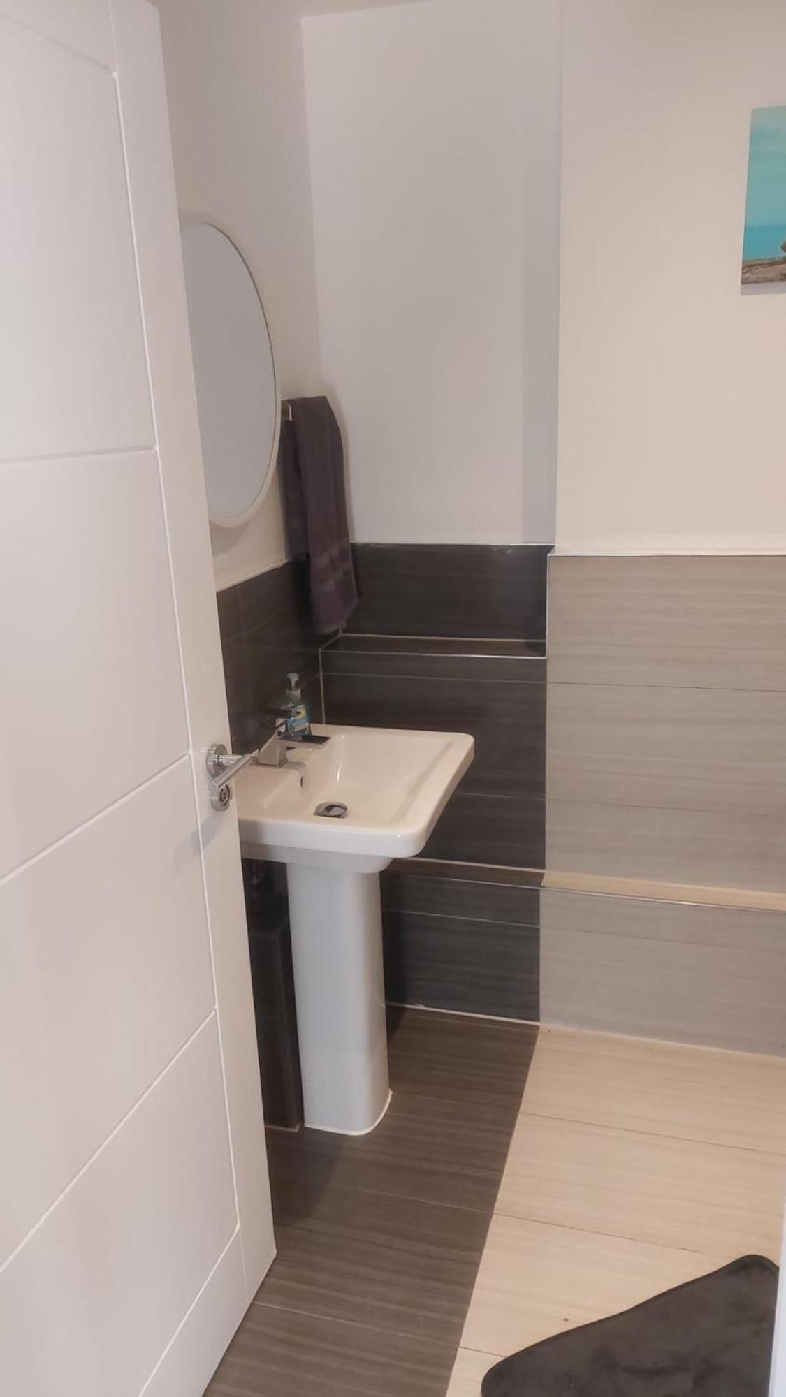 Spacious Studio Maidstone - Redecorated Oct 2023 Dış mekan fotoğraf