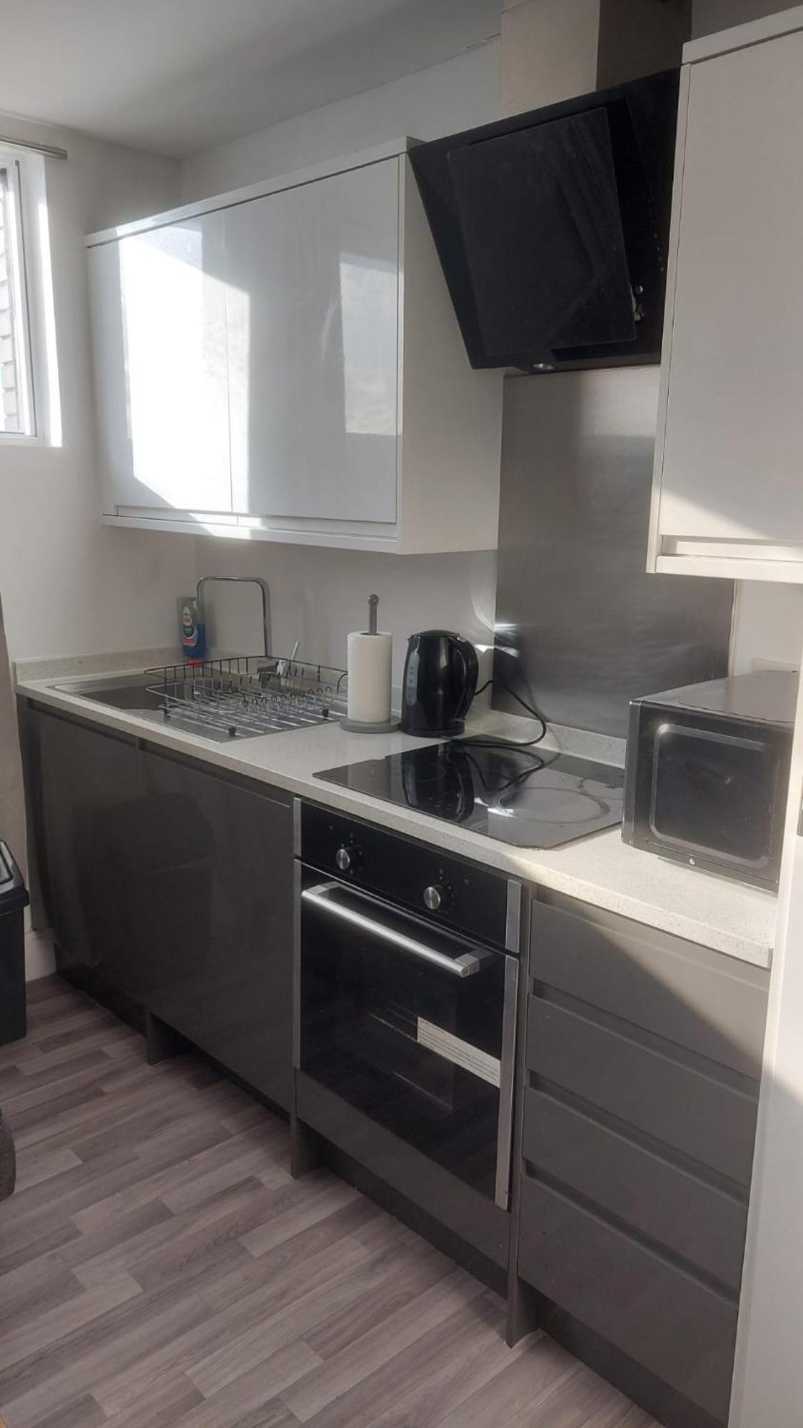 Spacious Studio Maidstone - Redecorated Oct 2023 Dış mekan fotoğraf